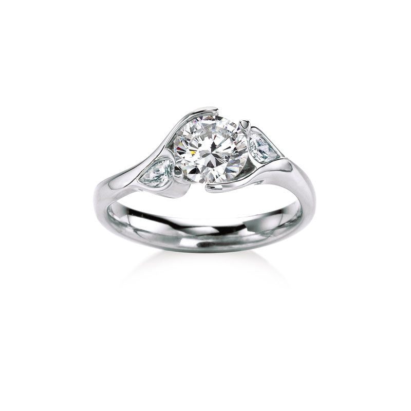 Maevona Poppy Round Brilliant Diamond Engagement Ring